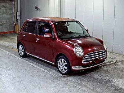 Daihatsu Mira Gino