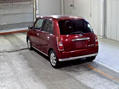 Daihatsu Mira Gino