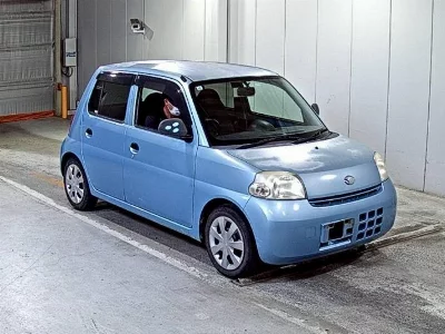 Daihatsu Esse