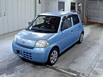 Daihatsu Esse