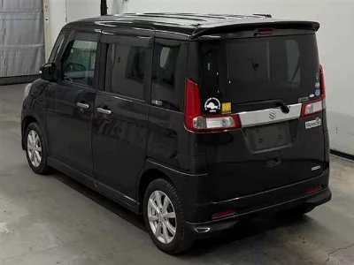 Suzuki Spacia
