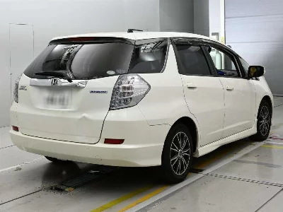 Honda FIT SHUTTLE HYBRID