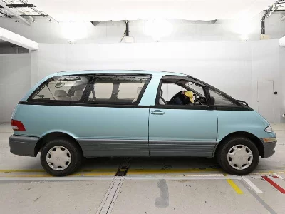 Toyota ESTIMA EMINA
