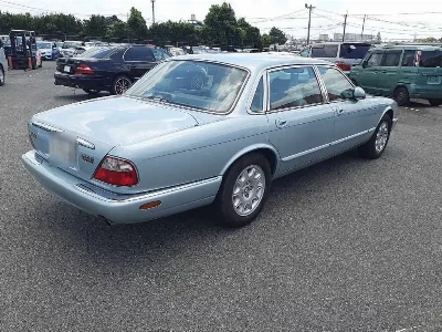 Jaguar Sovereign