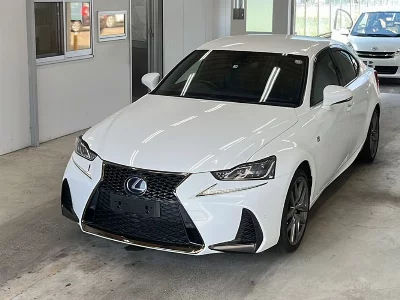 Lexus IS300h