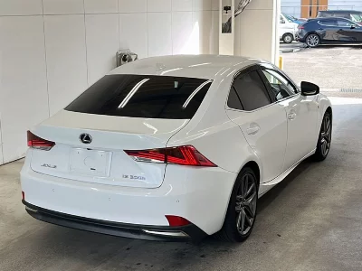 Lexus IS300h
