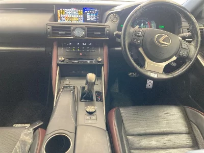 Lexus IS300h