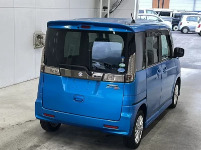 Suzuki Spacia Custom