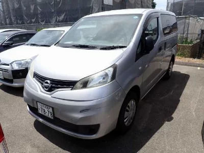Nissan NV200 VANETTE VAN