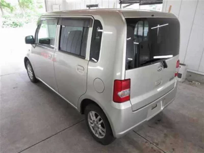 Daihatsu Move Conte