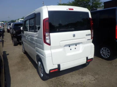 Suzuki Spacia