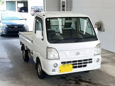 Nissan NT100 Clipper