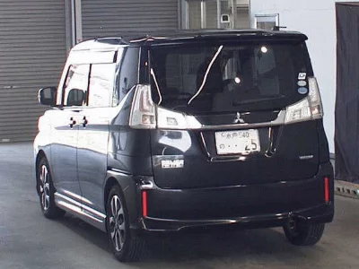 Mitsubishi Delica D:2