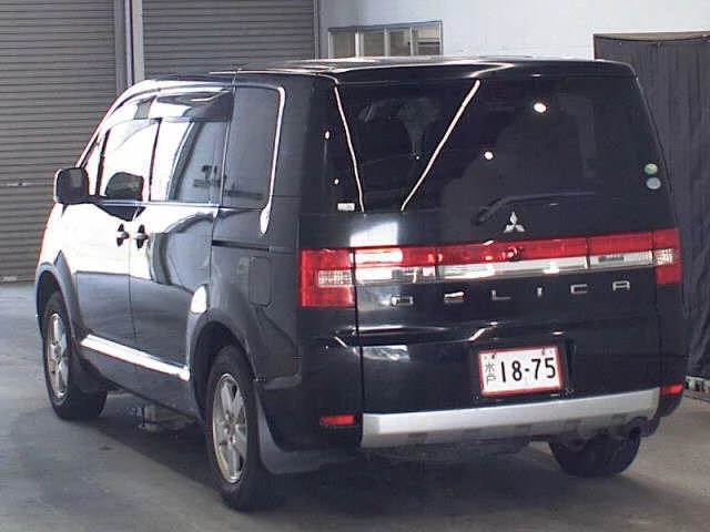 Mitsubishi Delica D:5  с аукциона в Японии