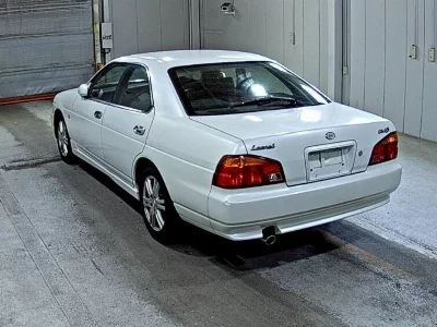 NISSAN LAUREL