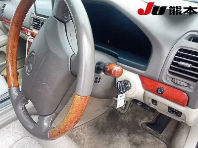 Toyota Progres