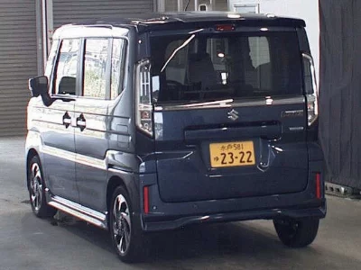Suzuki Spacia