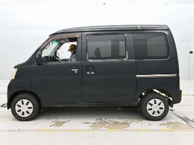 Toyota Pixis Van
