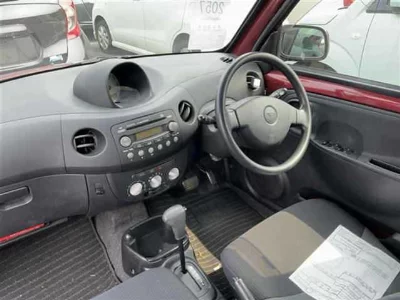 Daihatsu Esse