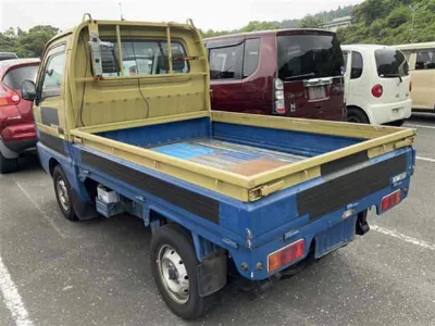 Mazda Scrum Truck