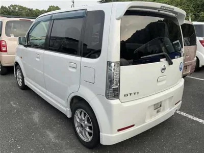 Nissan Otti