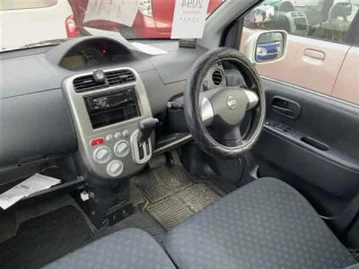 Nissan Otti