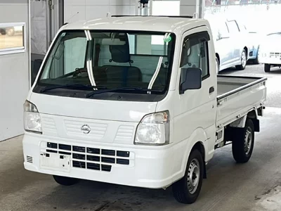 Nissan NT100 Clipper