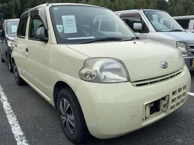 Daihatsu Esse