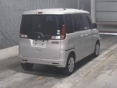 Suzuki Spacia