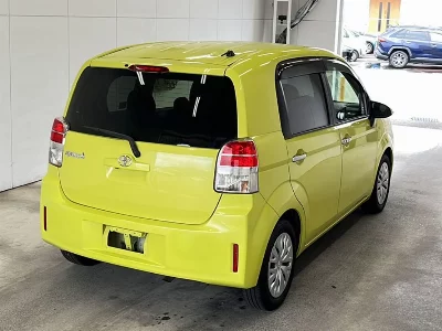 Toyota Spade