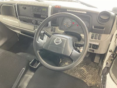 Nissan NT450 ATLAS