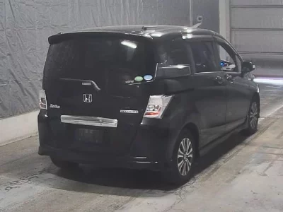 Honda Freed Spike