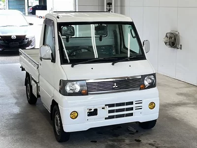 Mitsubishi Minicab Truck