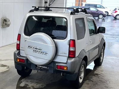 Suzuki Jimny Sierra