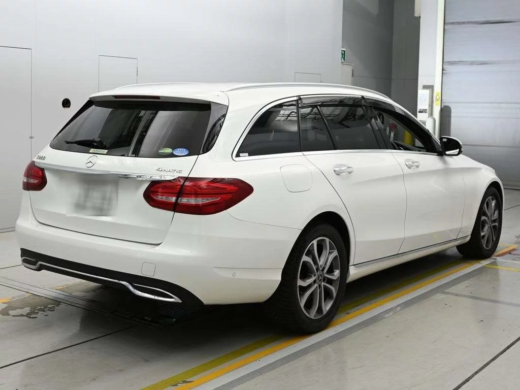 Mercedes-Benz C-Class  с аукциона в Японии
