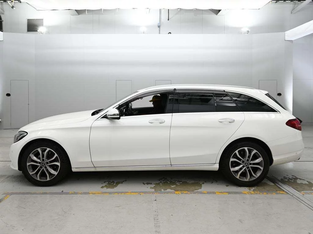 Mercedes-Benz C-Class  с аукциона в Японии