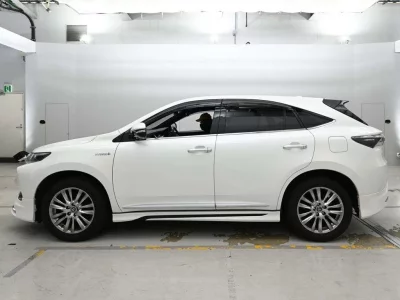 Toyota HARRIER HYBRID