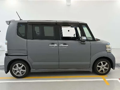 Honda N BOX+CUSTOM