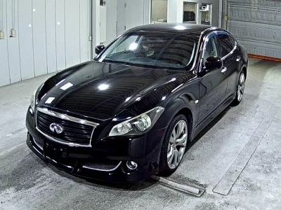 NISSAN FUGA