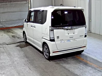 Honda N BOX CUSTOM