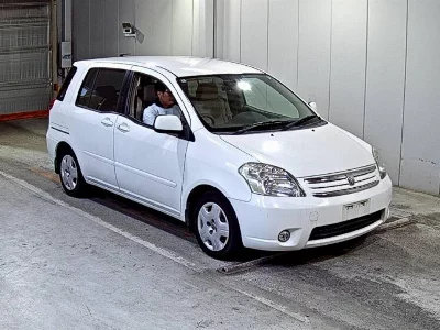 Toyota Raum