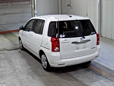 Toyota Raum
