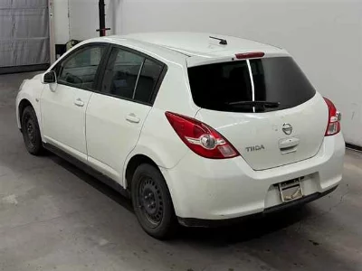 Nissan Tiida
