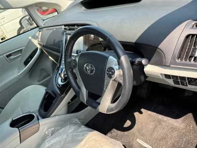 Toyota Prius PHV