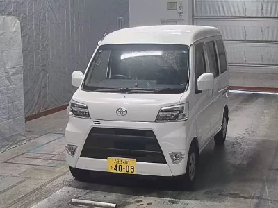 Toyota Pixis Van