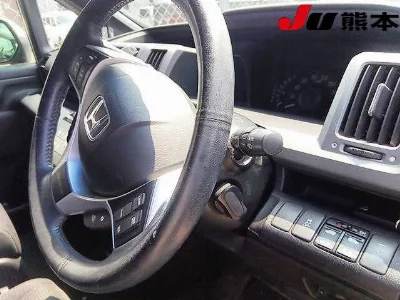 Honda STEPWGN SPADA