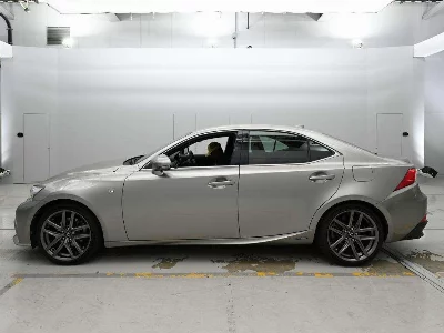 Lexus IS300h