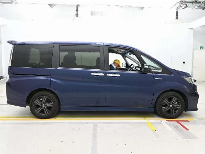 Honda STEPWGN SPADA
