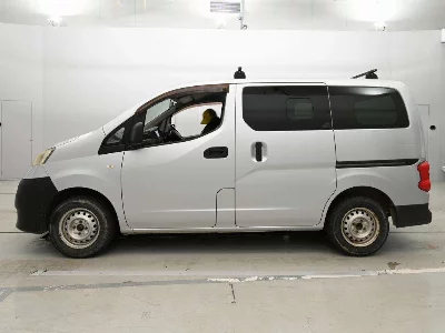 Nissan NV200 VANETTE VAN