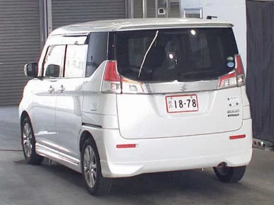 Suzuki Solio